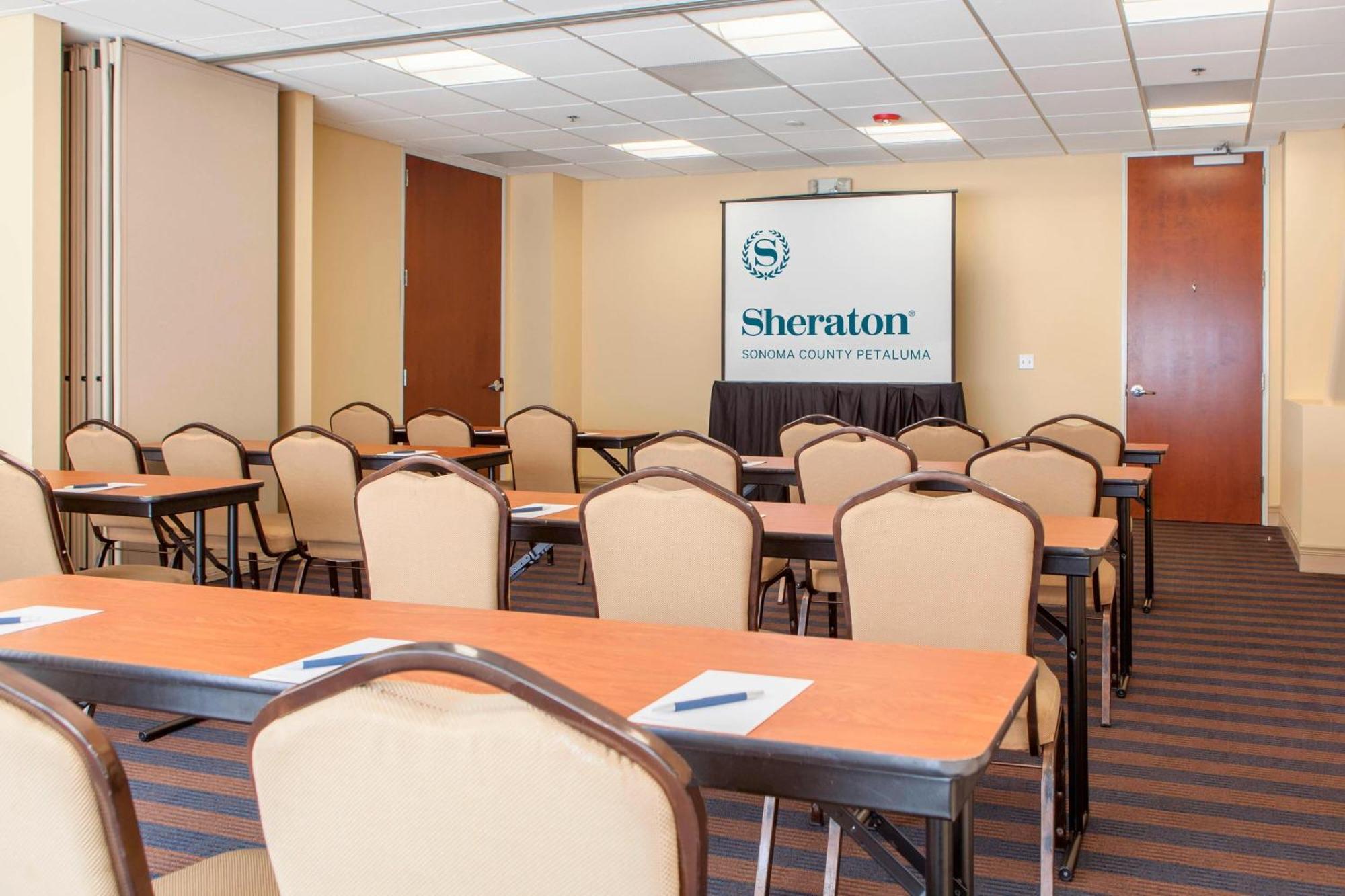Sheraton Sonoma Wine Country Petaluma Exterior photo